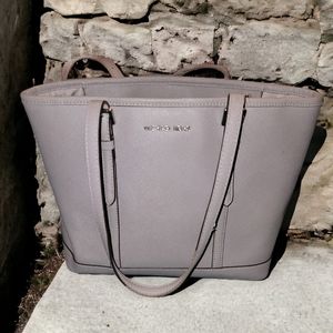 Michael Kors tote bag